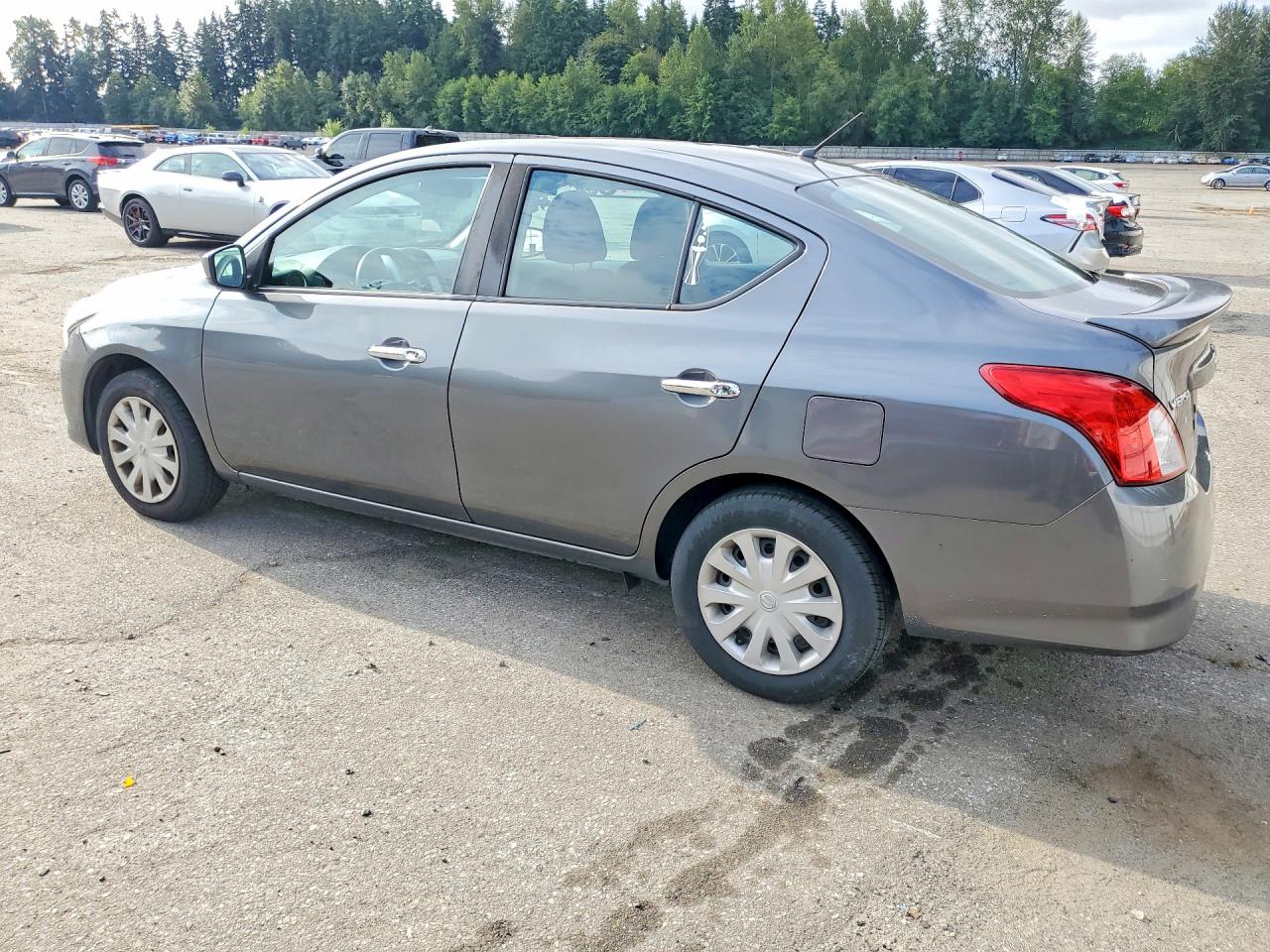 2019 NISSAN VERSA SV — снимка 2