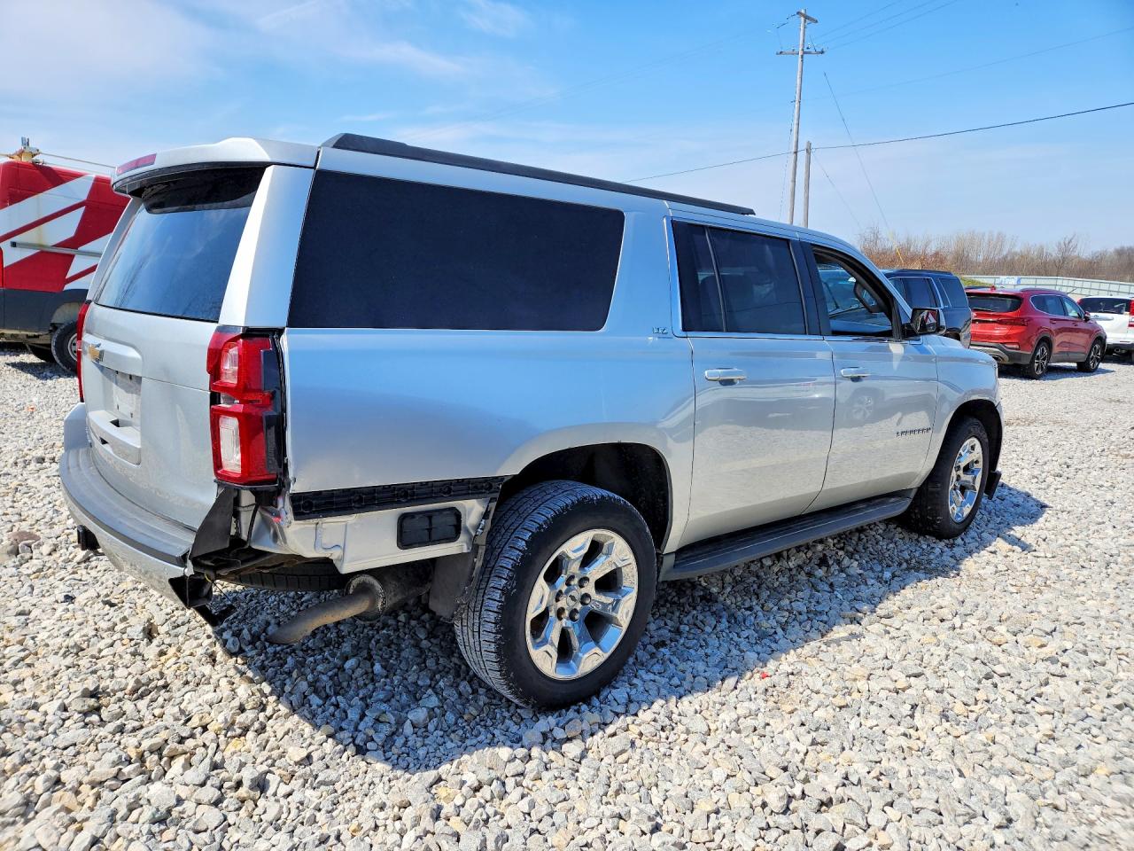2016 CHEVROLET SUBURBAN K1500 LT — снимка 3
