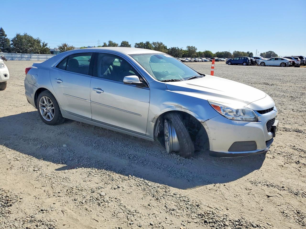 2015 CHEVROLET MALIBU 1LT — снимка 4