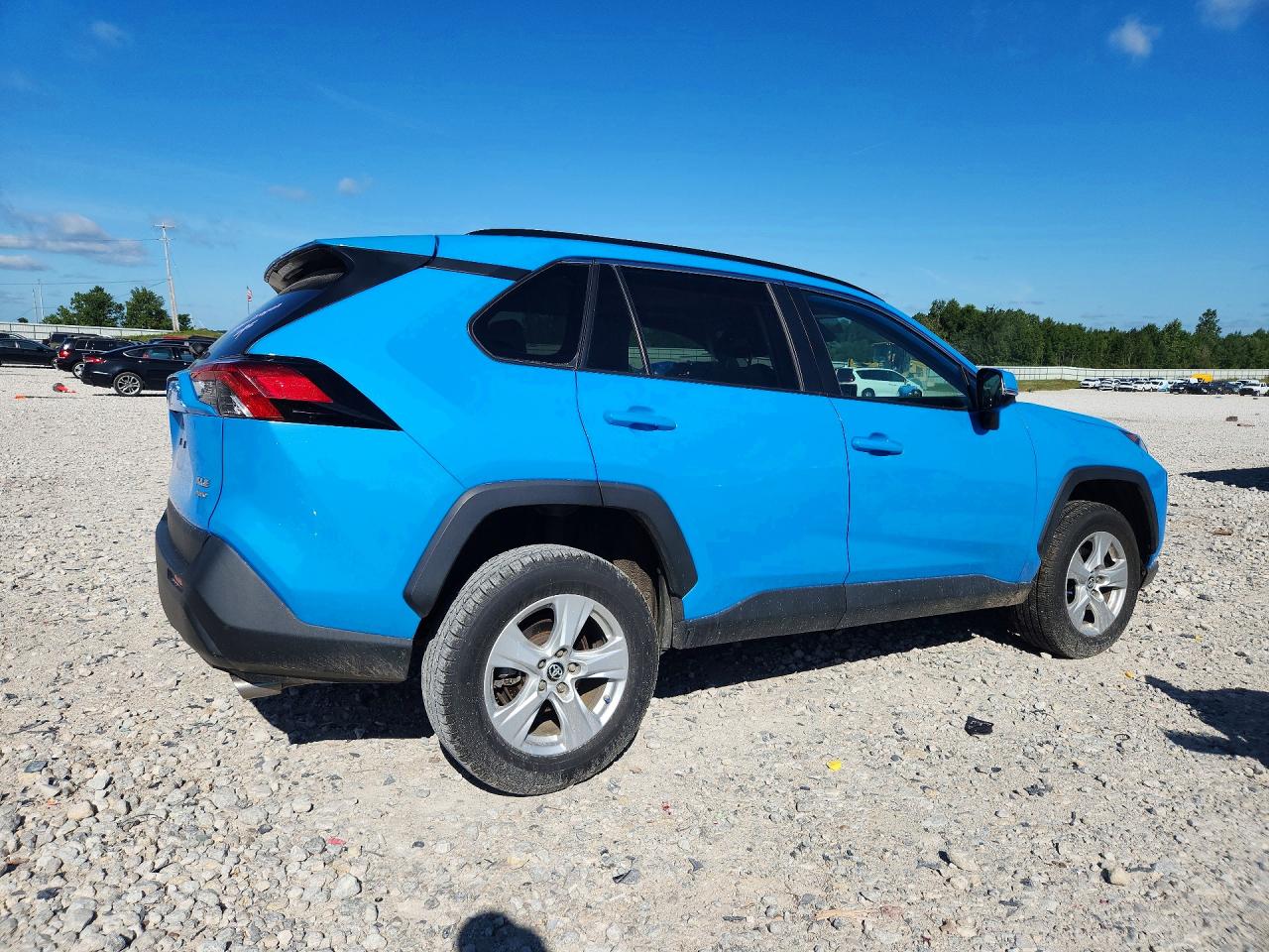 2019 TOYOTA RAV4 XLE — снимка 3