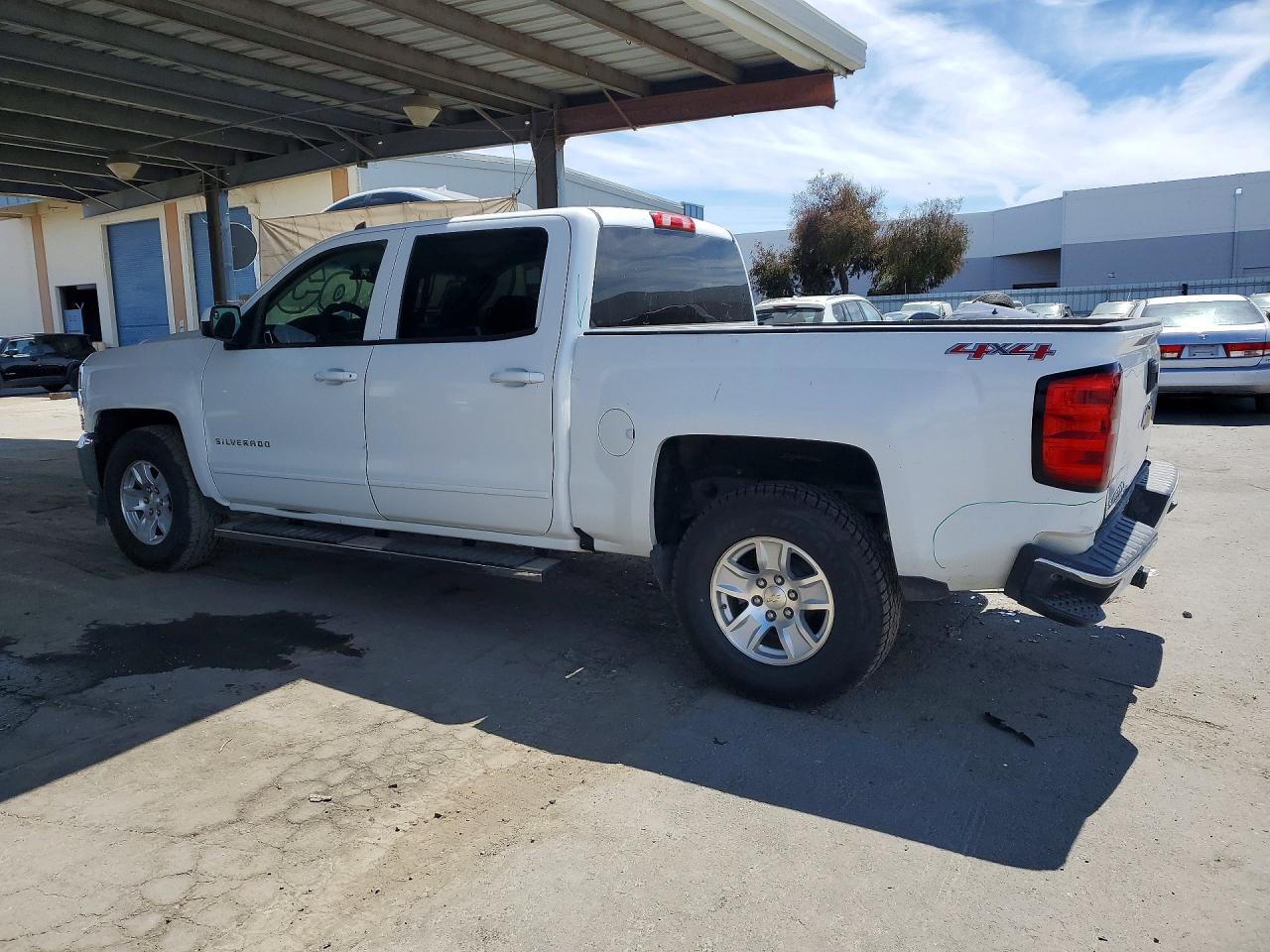 2016 CHEVROLET SILVERADO K1500 LT — снимка 2