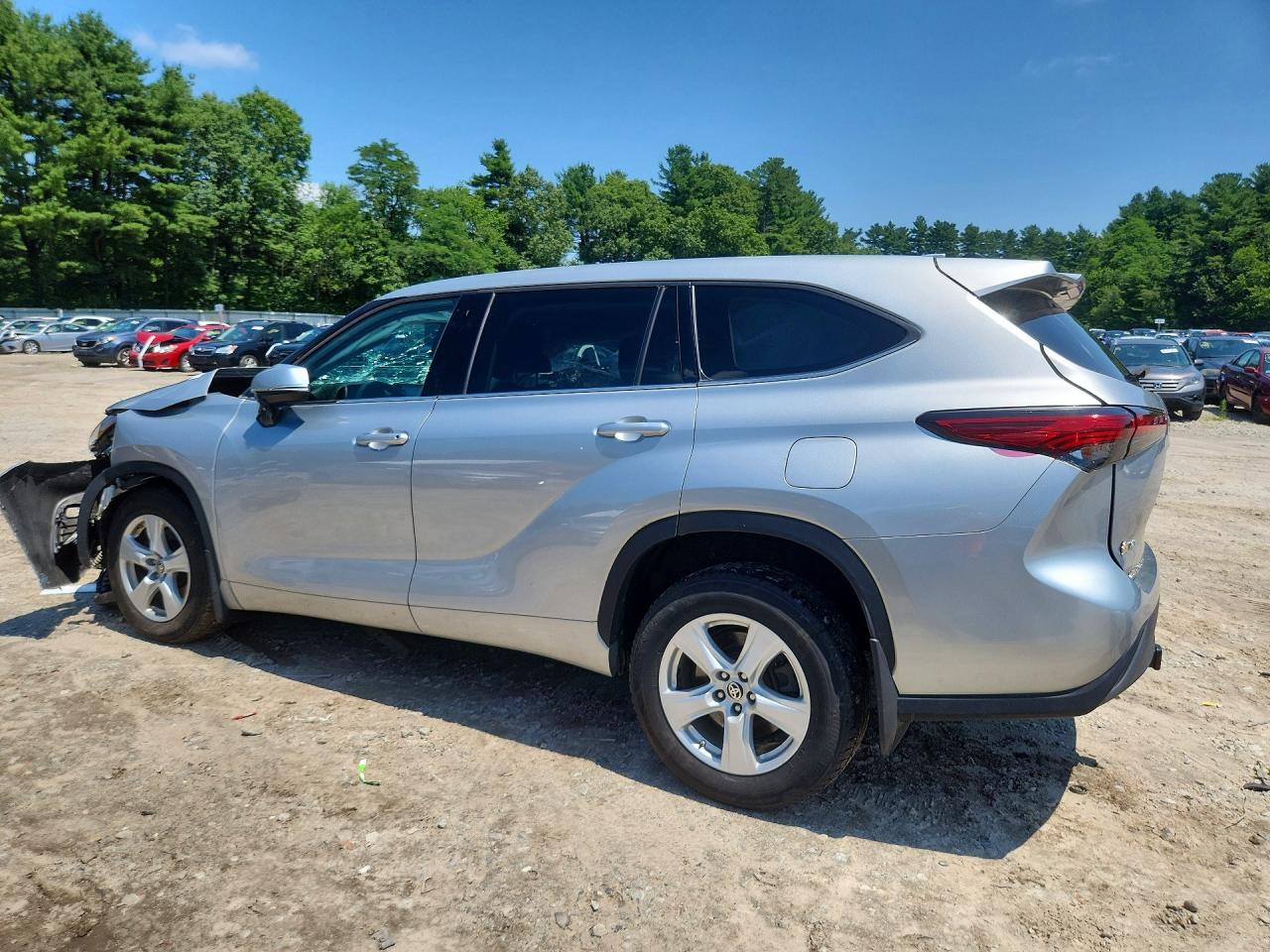 2021 TOYOTA HIGHLANDER LE — снимка 2
