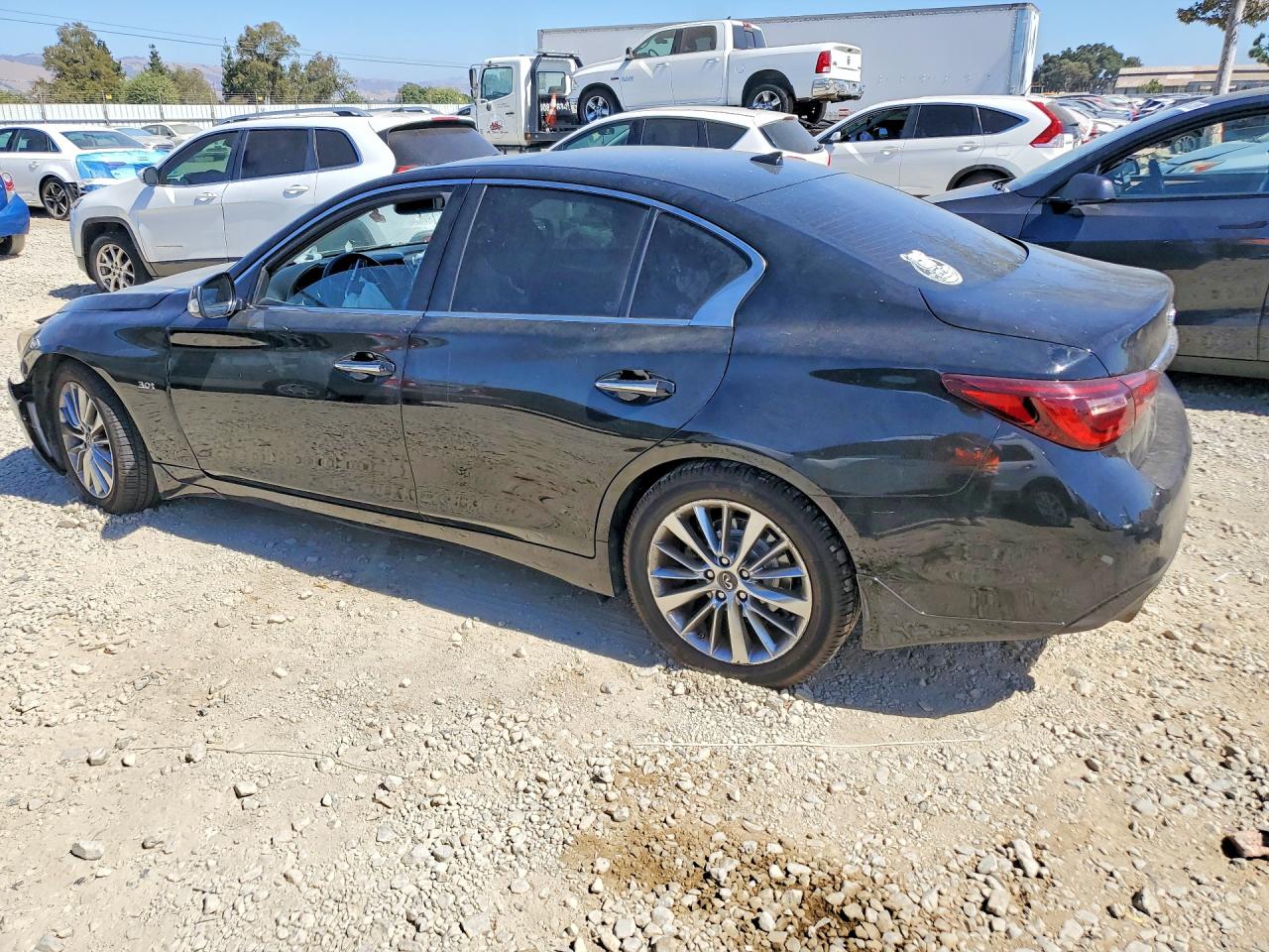 2018 INFINITI Q50 3.0T LUXE — снимка 2
