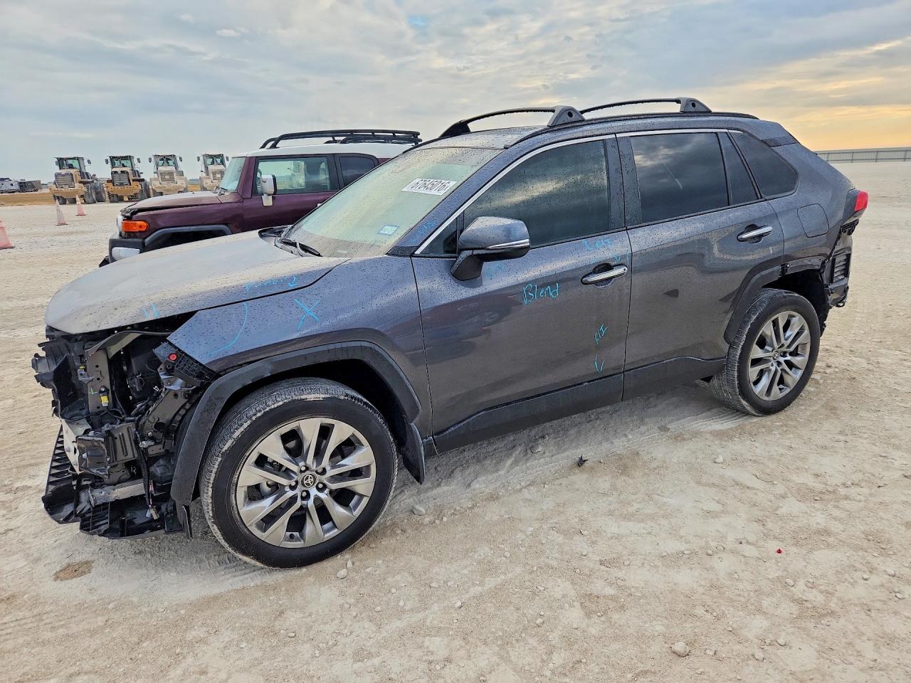 2025 TOYOTA RAV4 LIMITED