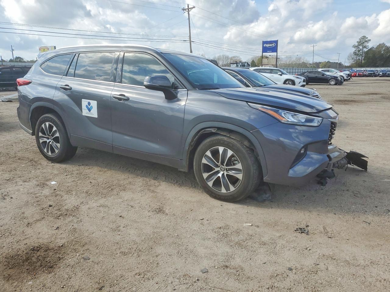 2020 TOYOTA HIGHLANDER XLE — снимка 4