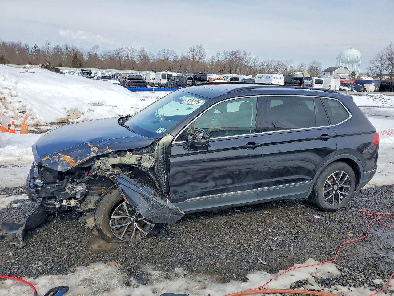 2021 VOLKSWAGEN TIGUAN SE