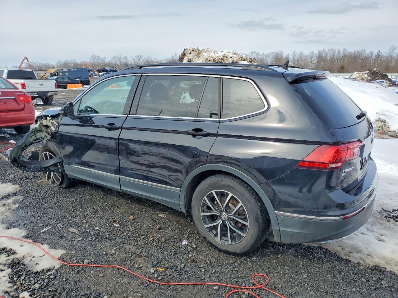 2021 VOLKSWAGEN TIGUAN SE — снимка 2