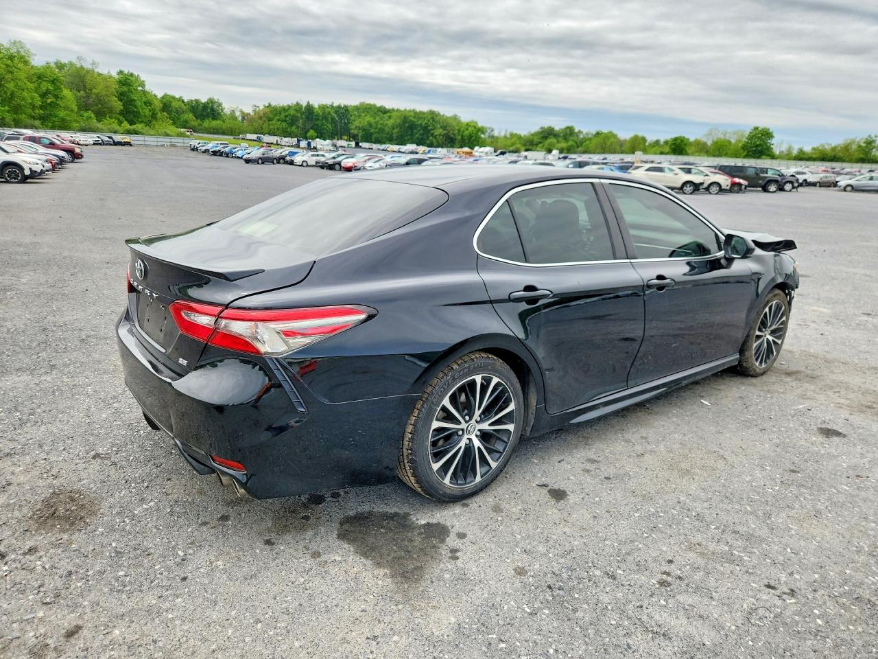 2018 TOYOTA CAMRY SE — снимка 3
