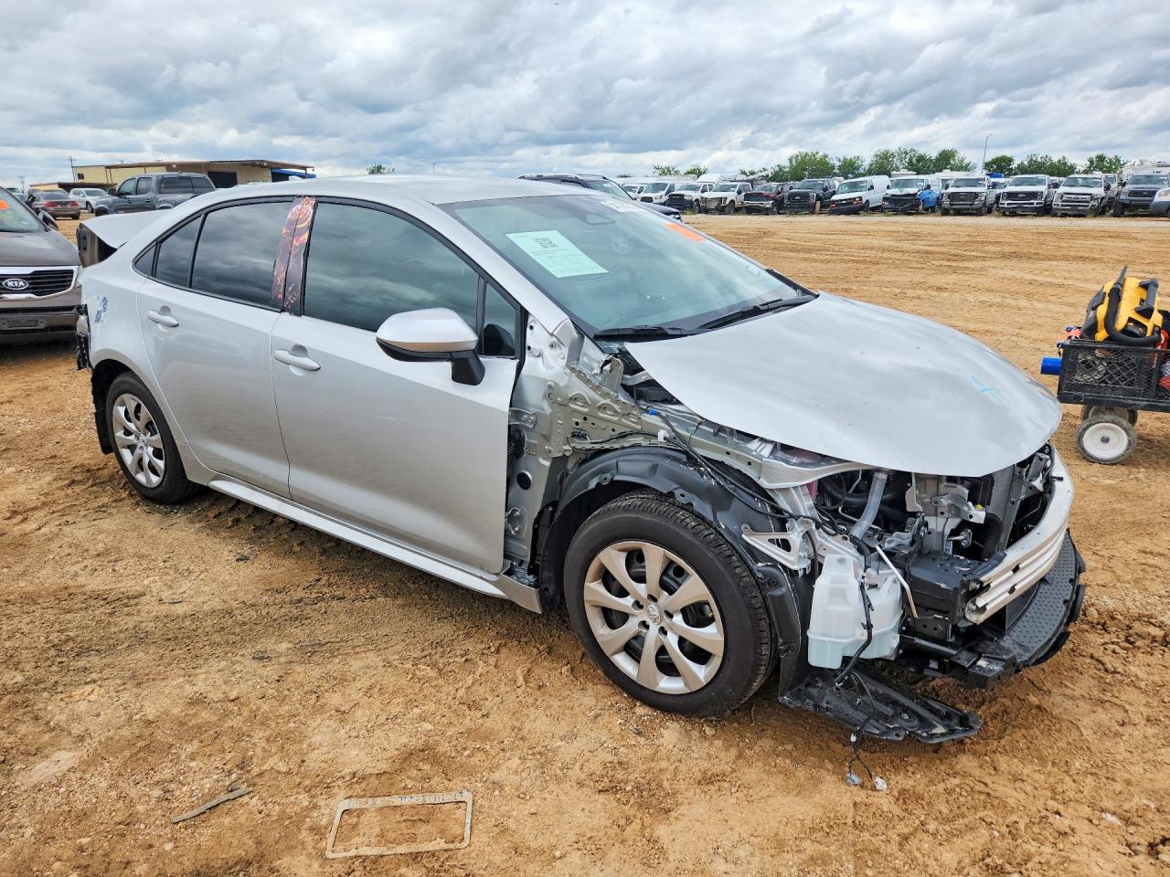 2026 TOYOTA COROLLA LE — снимка 4