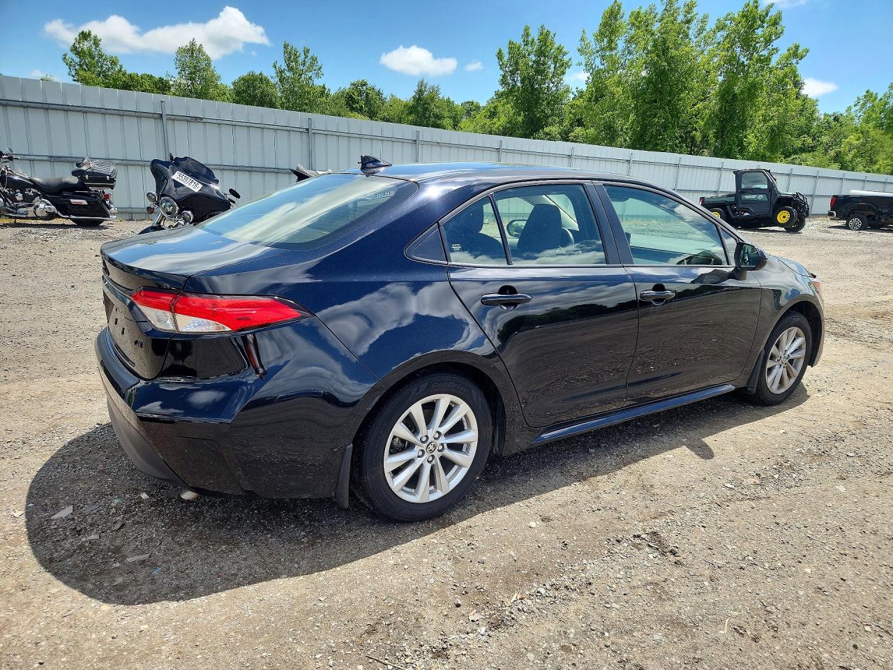 2023 TOYOTA COROLLA LE — снимка 3