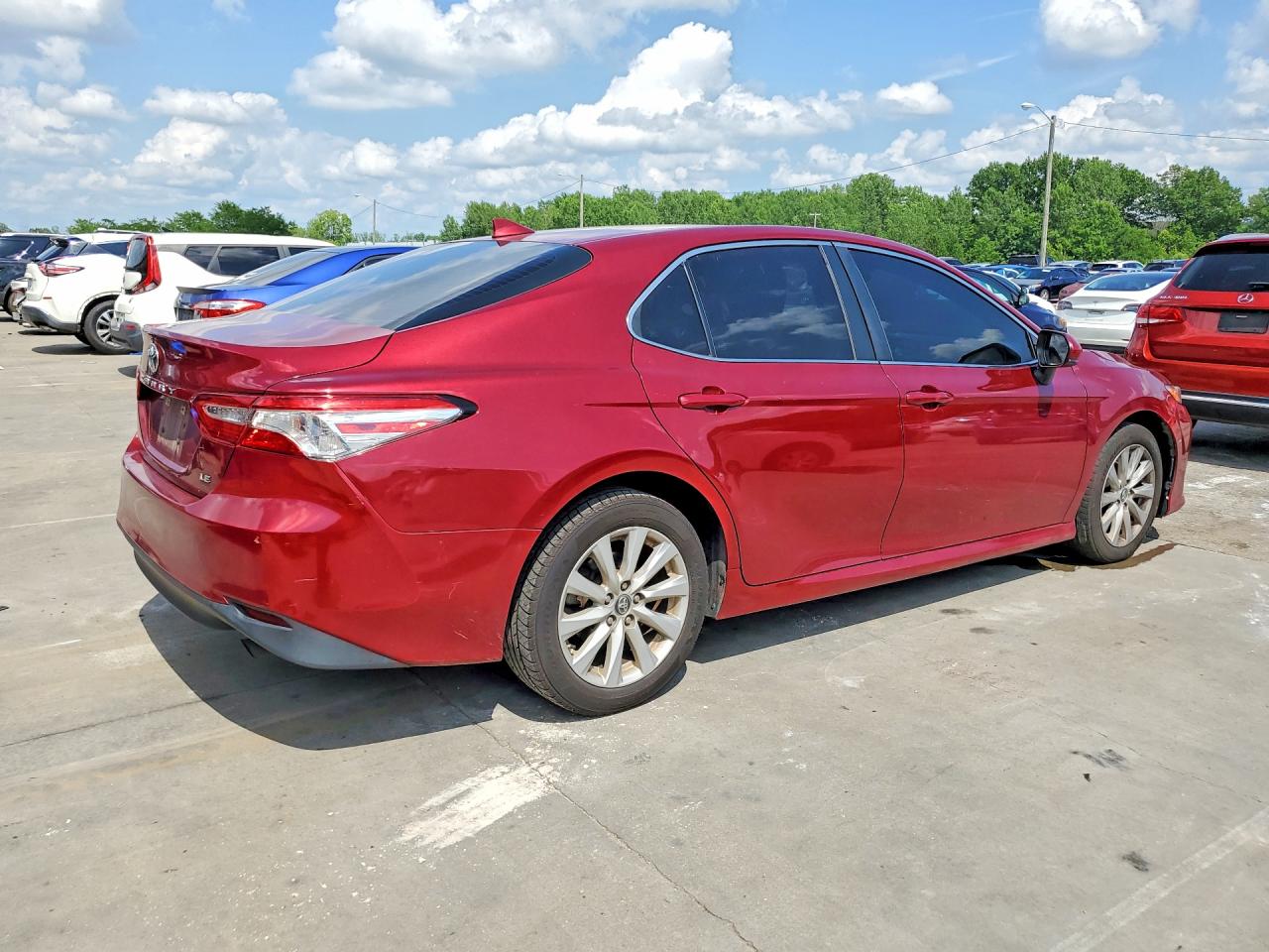 2019 TOYOTA CAMRY LE — снимка 3
