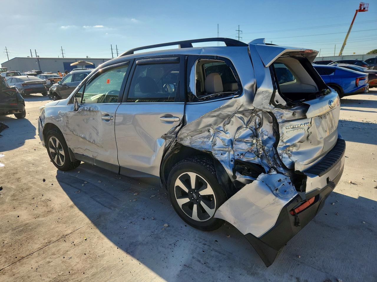 2017 SUBARU FORESTER 2.5I LIMITED — снимка 2