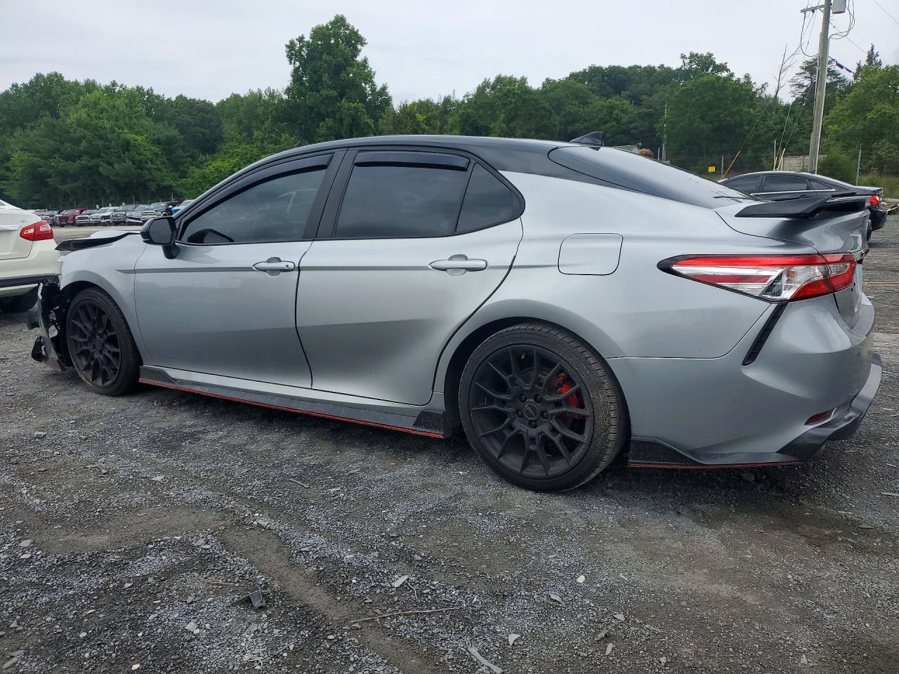 2020 TOYOTA CAMRY TRD — снимка 2