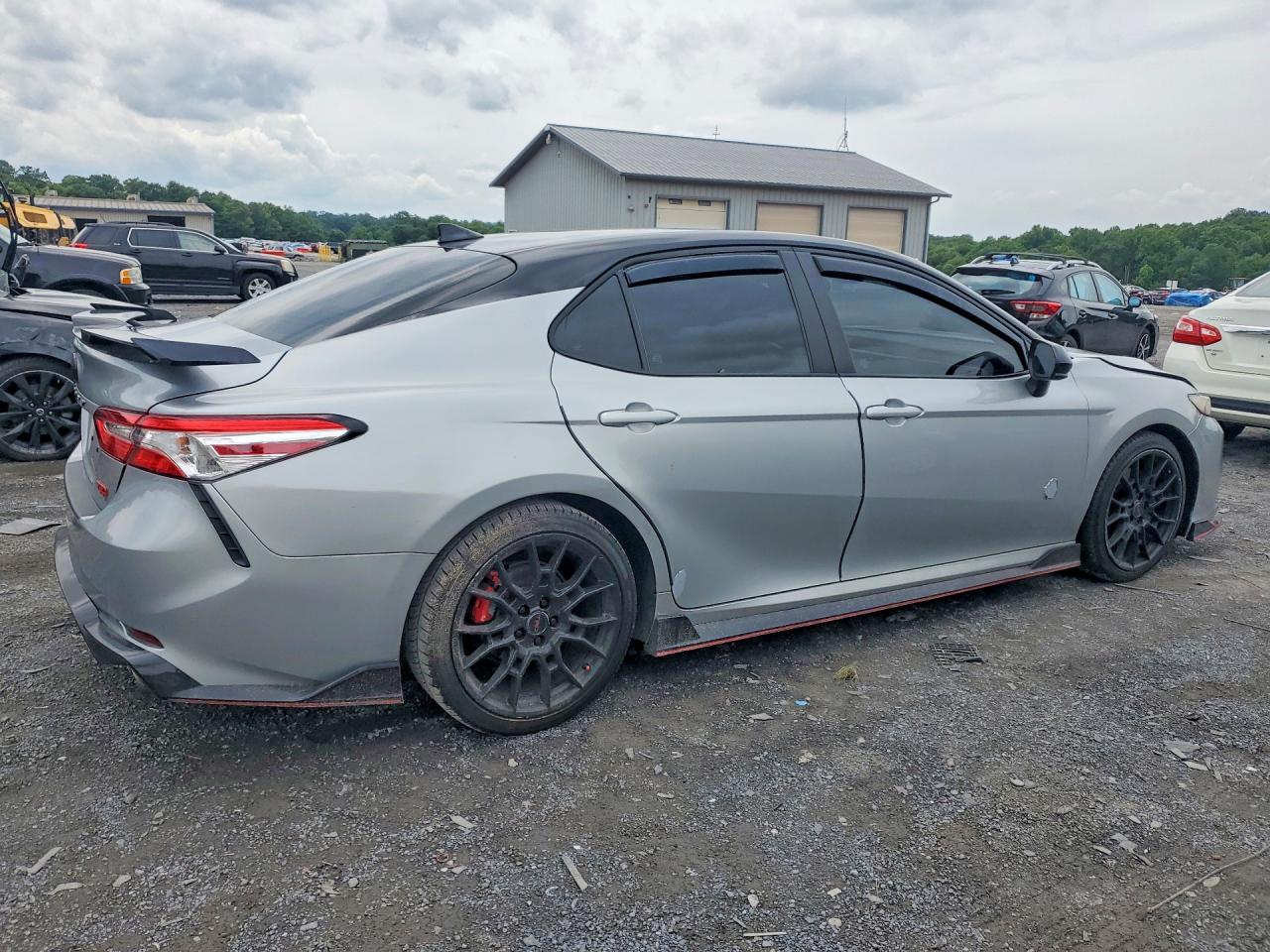 2020 TOYOTA CAMRY TRD — снимка 3