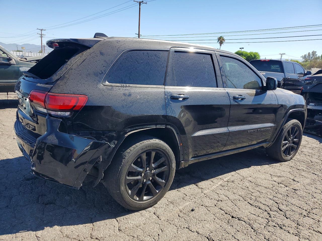 2017 JEEP GRAND CHEROKEE SPORT — снимка 3