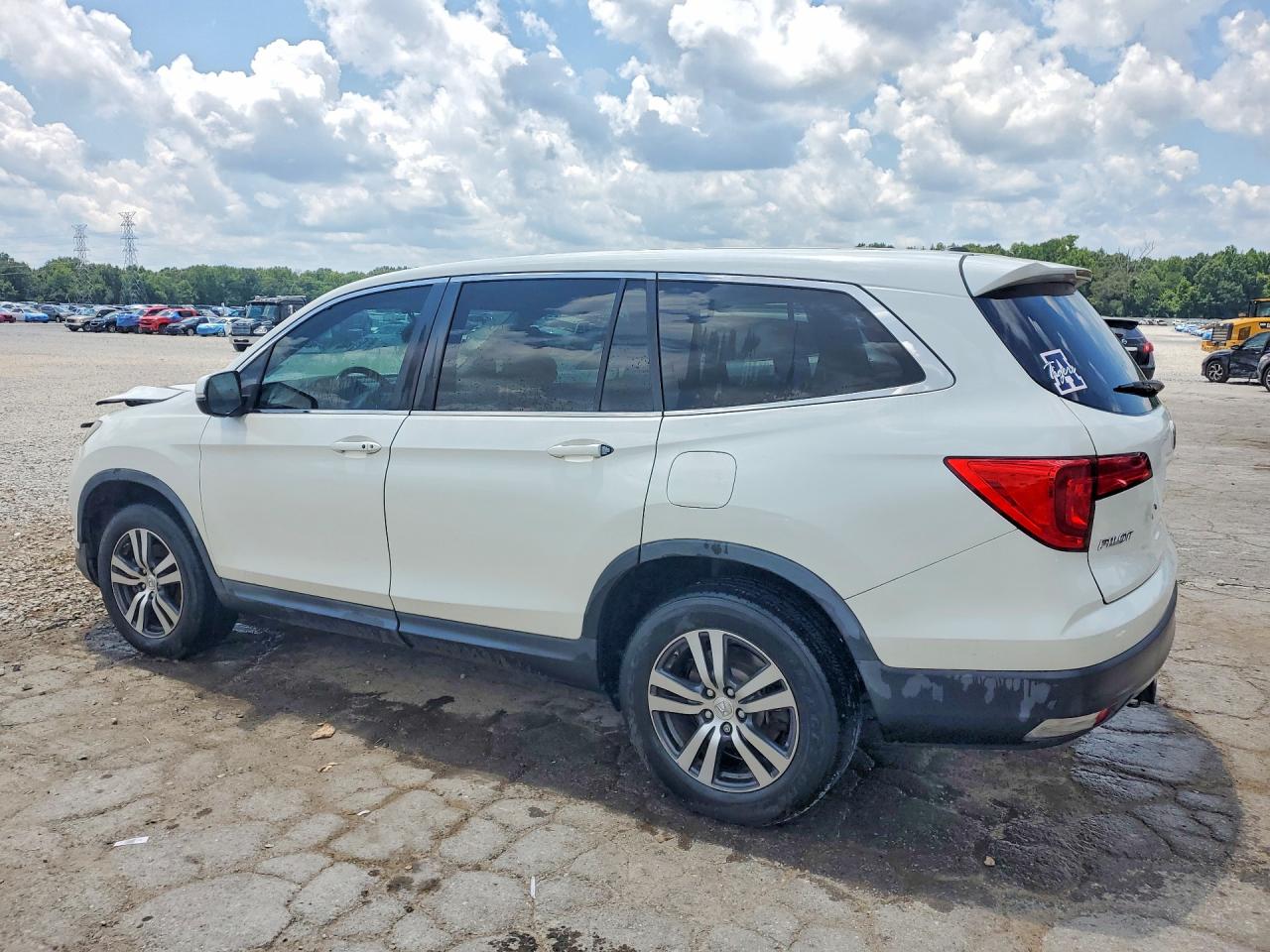 2017 HONDA PILOT EXL — снимка 2