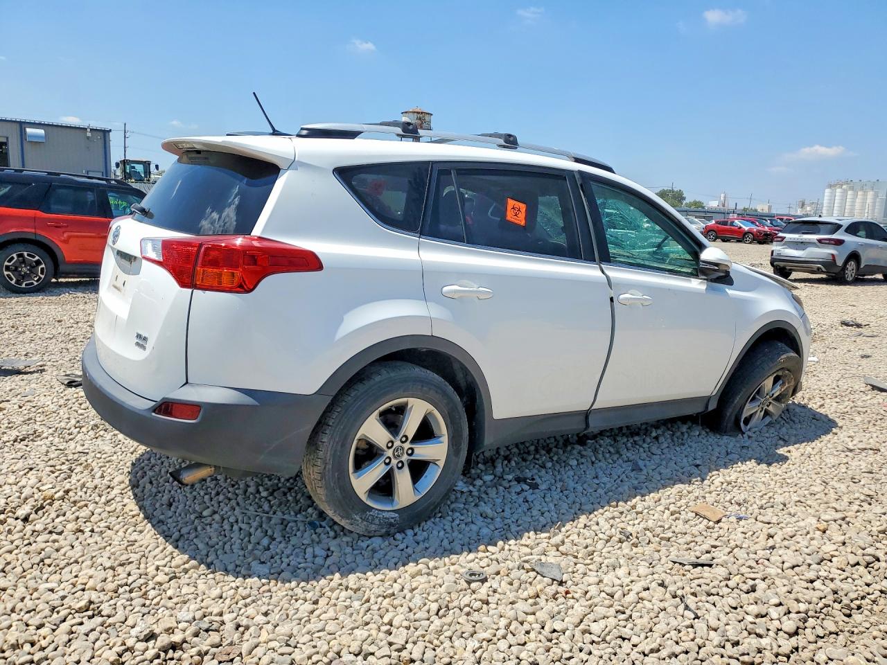 2015 TOYOTA RAV4 XLE — снимка 3