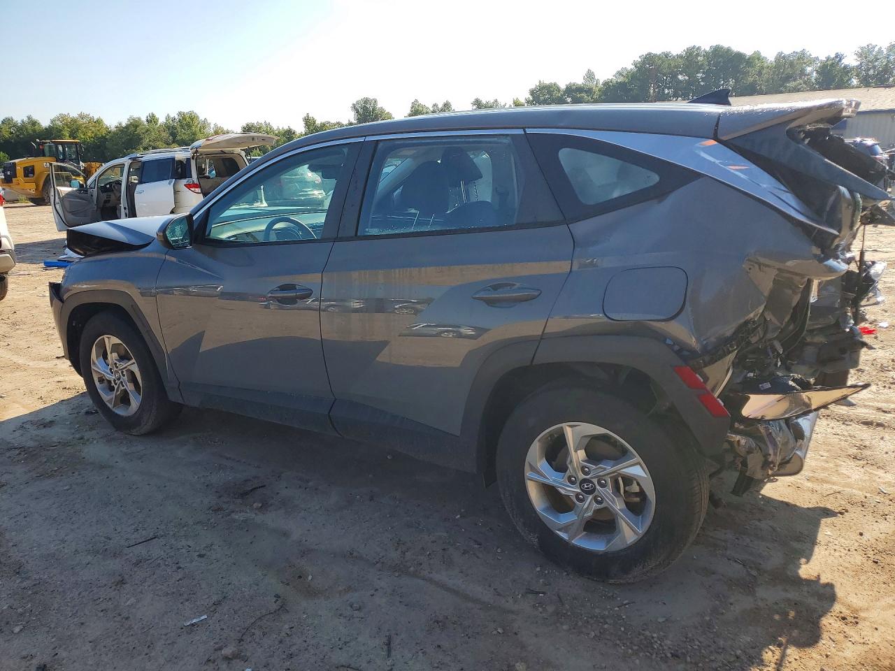 2024 HYUNDAI TUCSON SE — снимка 2