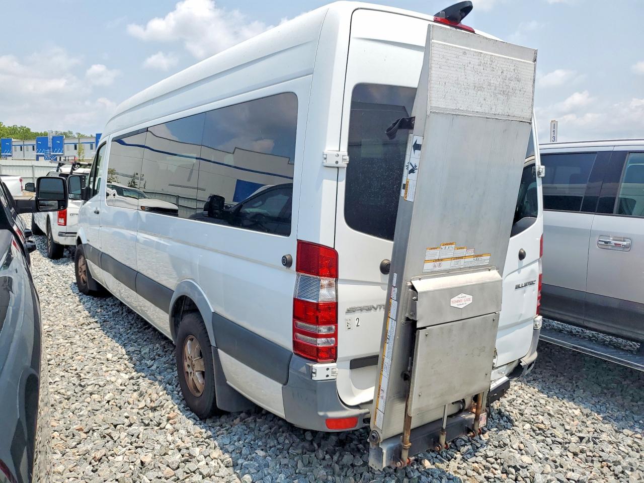 2015 MERCEDES-BENZ SPRINTER 2500 — снимка 2