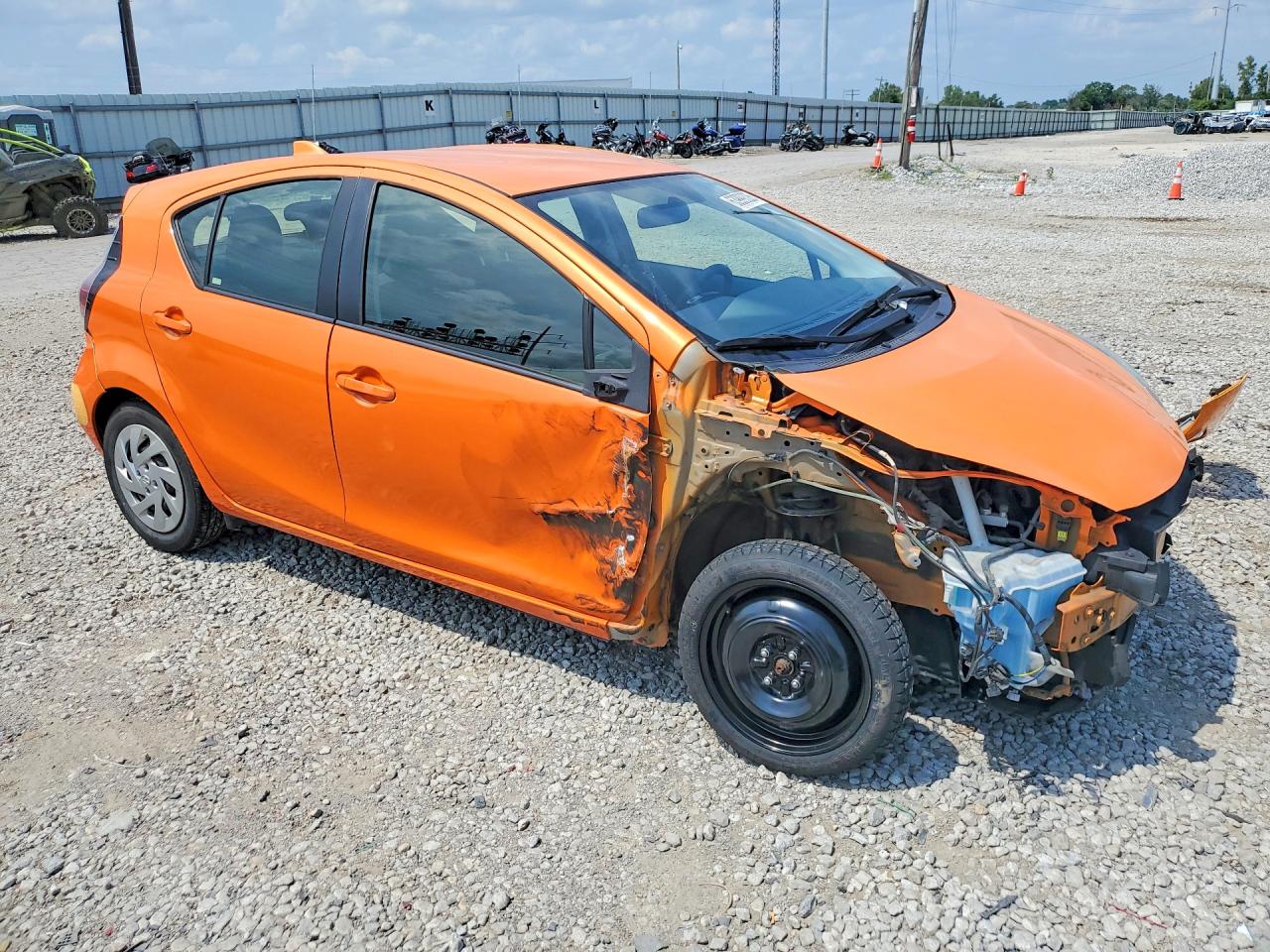 2016 TOYOTA PRIUS C TWO — снимка 4