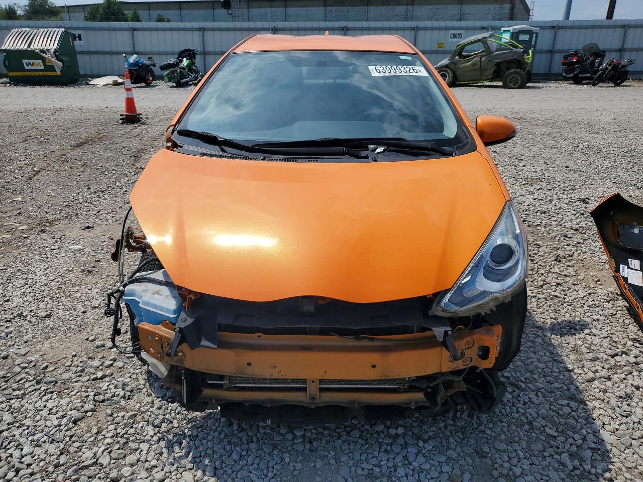 2016 TOYOTA PRIUS C TWO — снимка 5