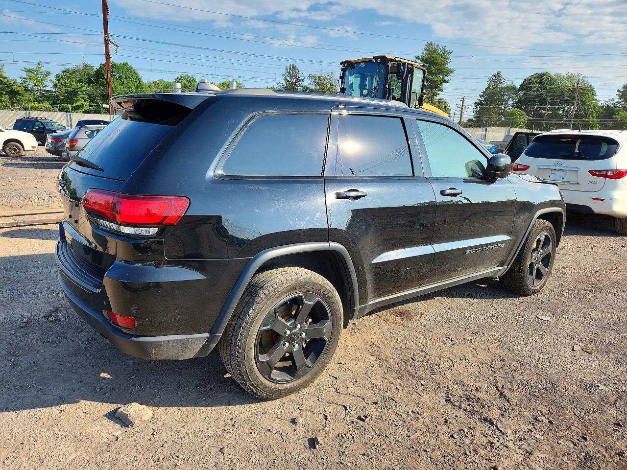 2019 JEEP GRAND CHEROKEE LAREDO — снимка 3