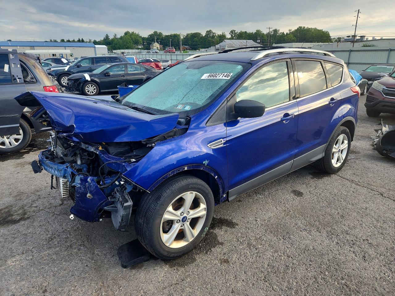 2015 FORD ESCAPE SE