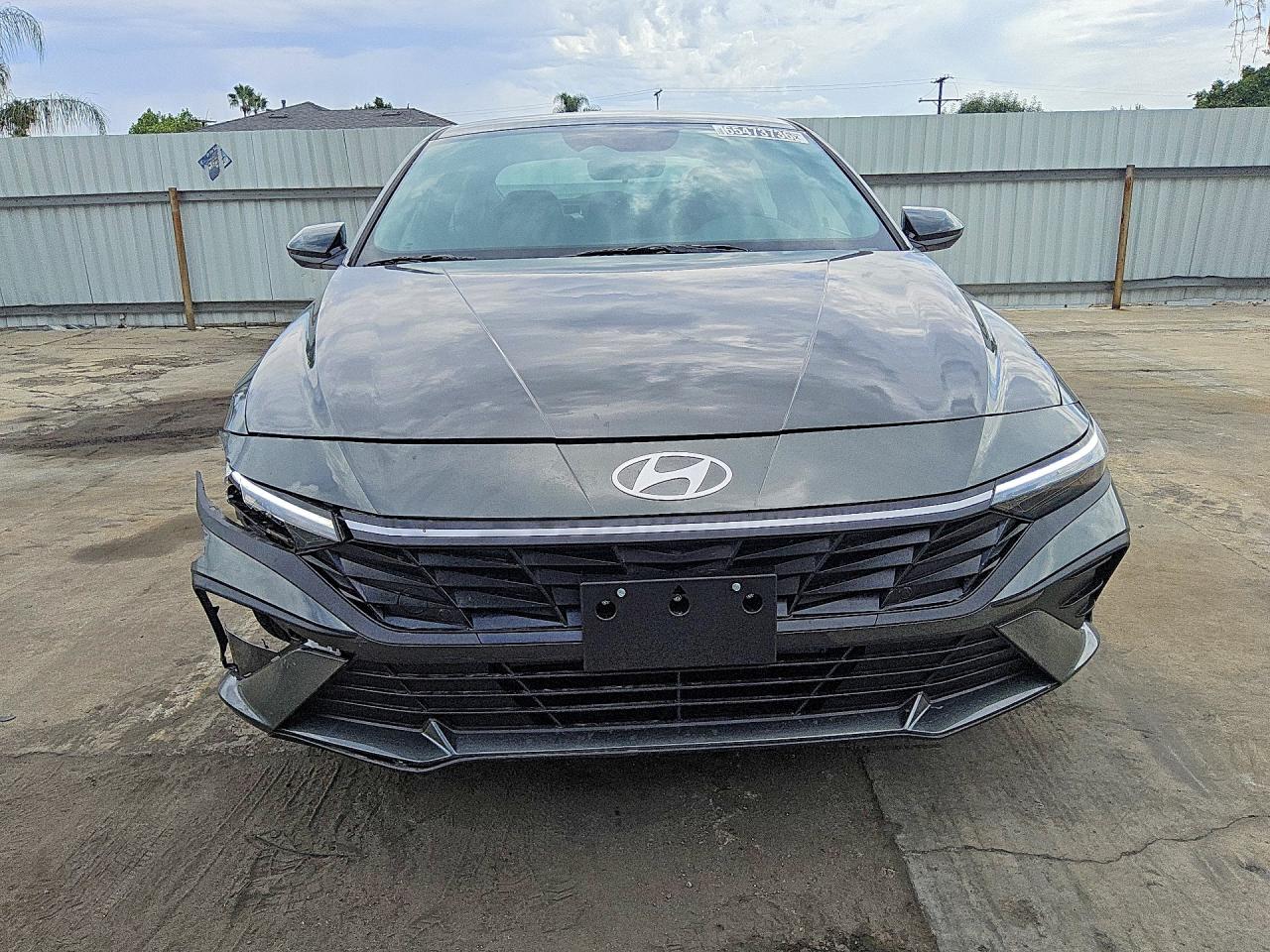 2026 HYUNDAI ELANTRA SEL SPORT — снимка 5
