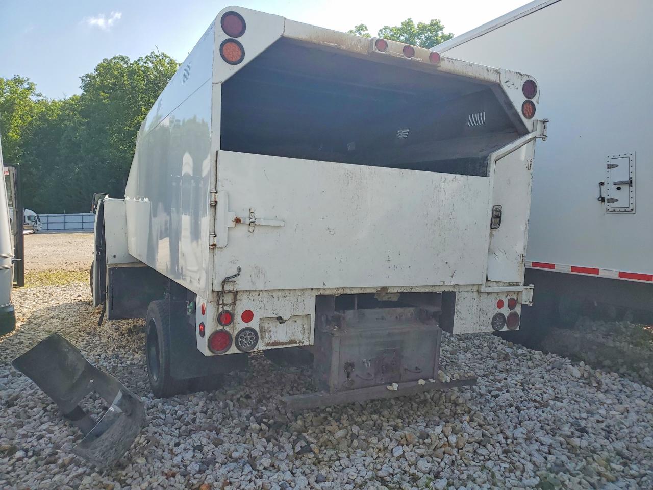 2022 CHEVROLET SILVERADO MEDIUM DUTY — снимка 2