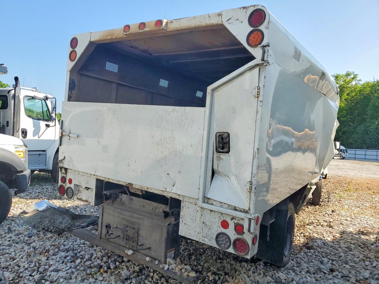 2022 CHEVROLET SILVERADO MEDIUM DUTY — снимка 3