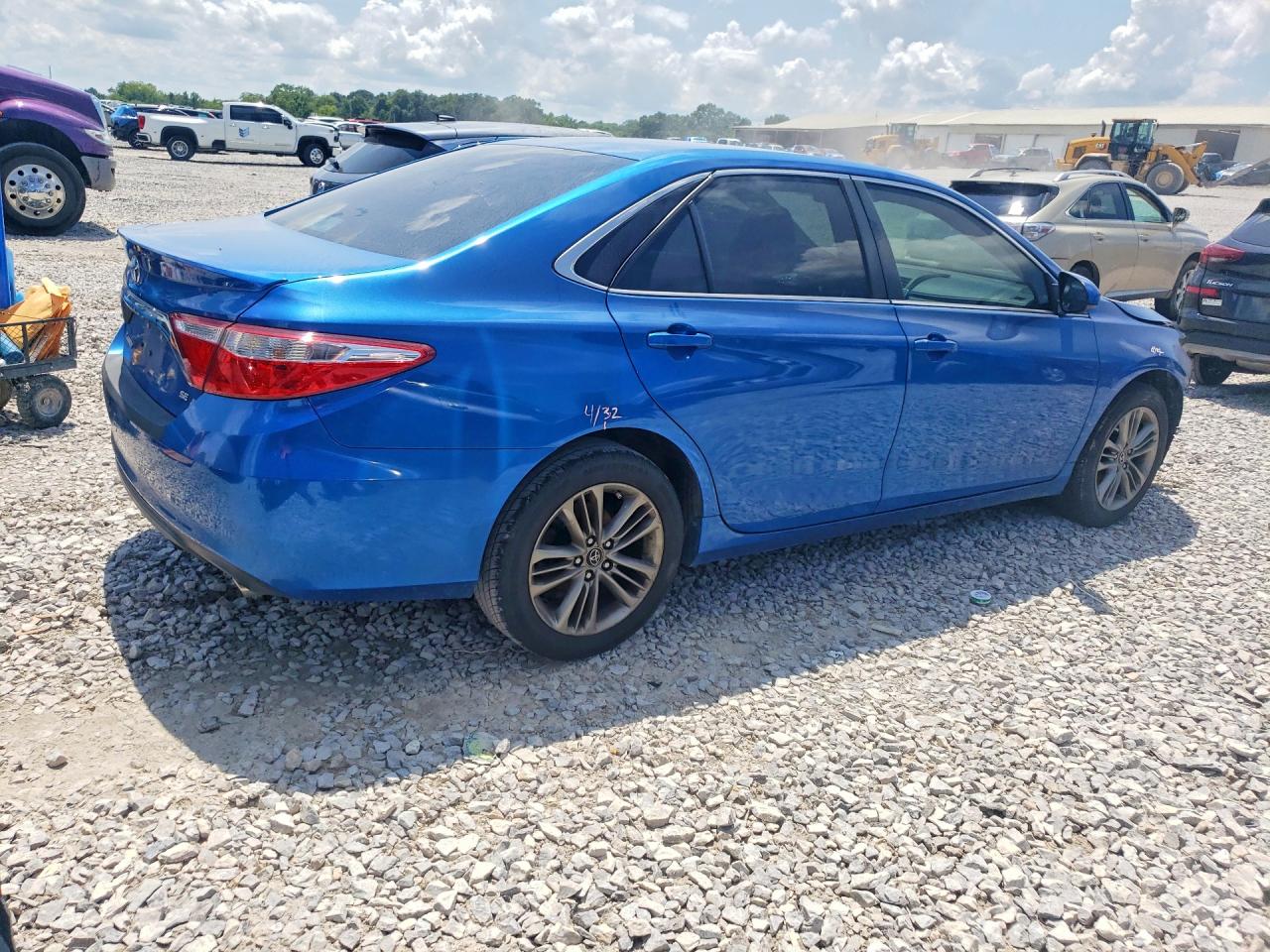 2017 TOYOTA CAMRY SE — снимка 3