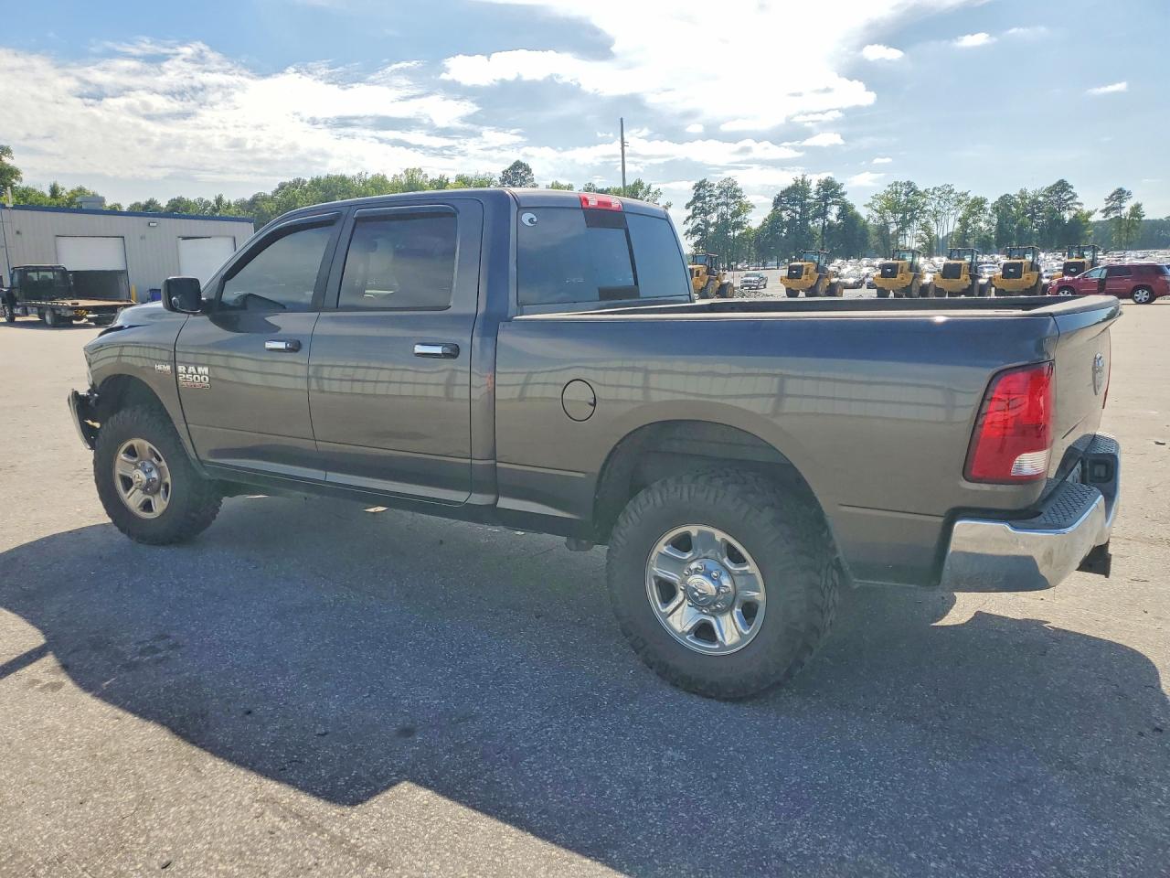 2016 RAM 2500 SLT — снимка 2