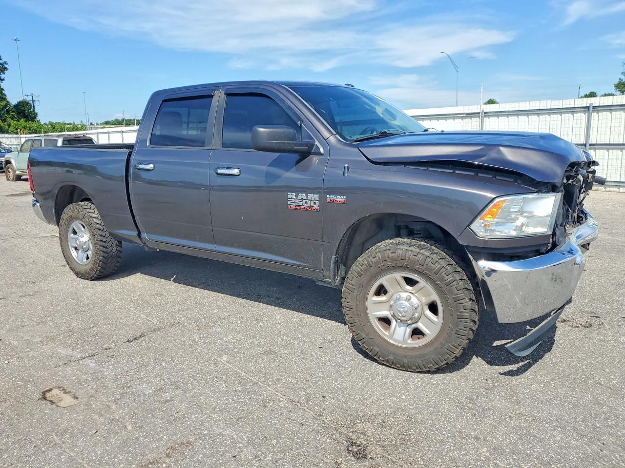 2016 RAM 2500 SLT — снимка 4
