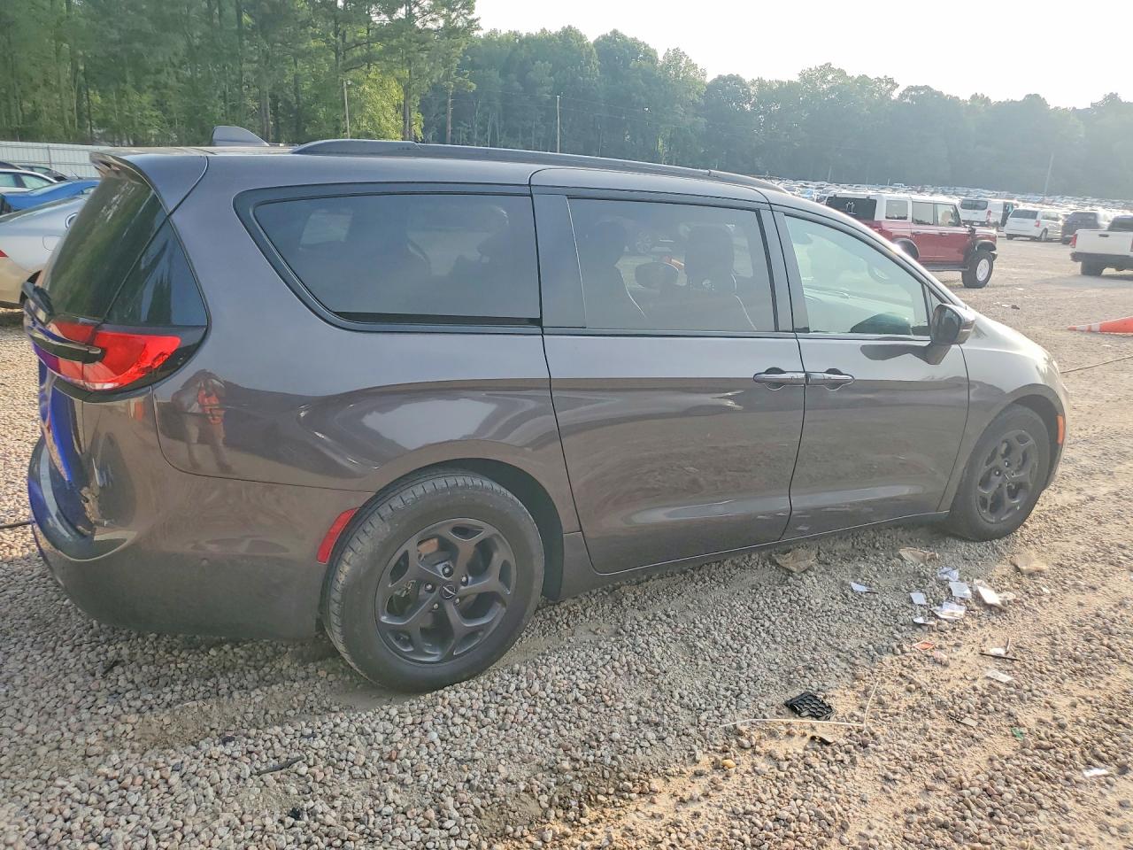 2021 CHRYSLER PACIFICA HYBRID TOURING L — снимка 3