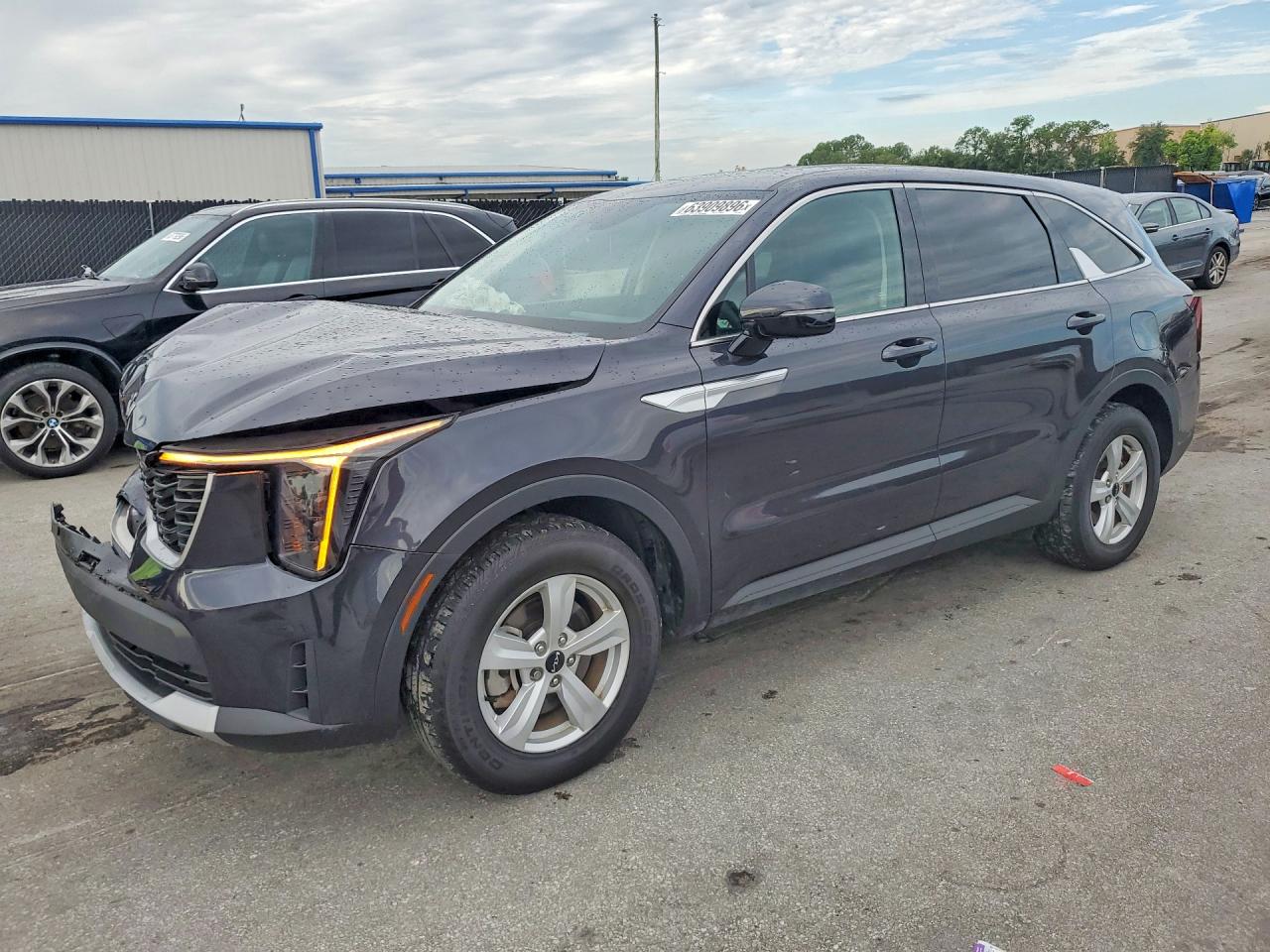 2025 KIA SORENTO LX