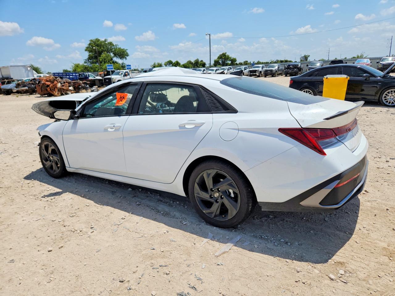 2026 HYUNDAI ELANTRA HYBRID SEL SPORT — снимка 2