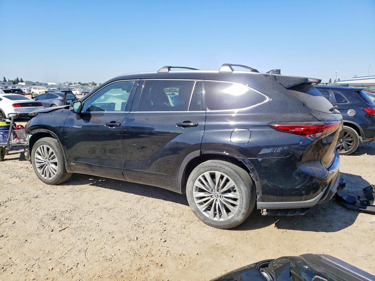 2021 TOYOTA HIGHLANDER HYBRID PLATINUM — снимка 2