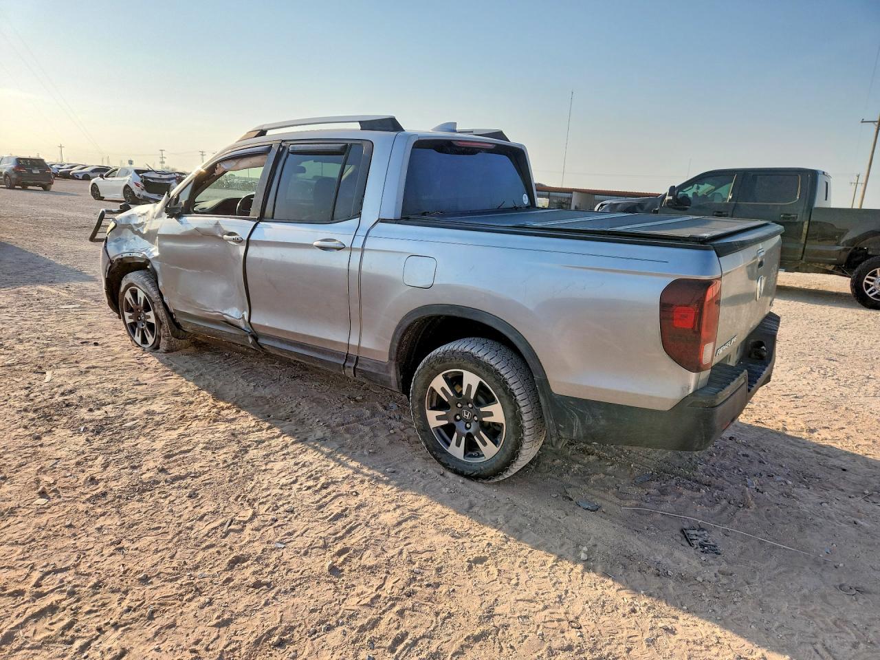 2017 HONDA RIDGELINE RTL — снимка 2