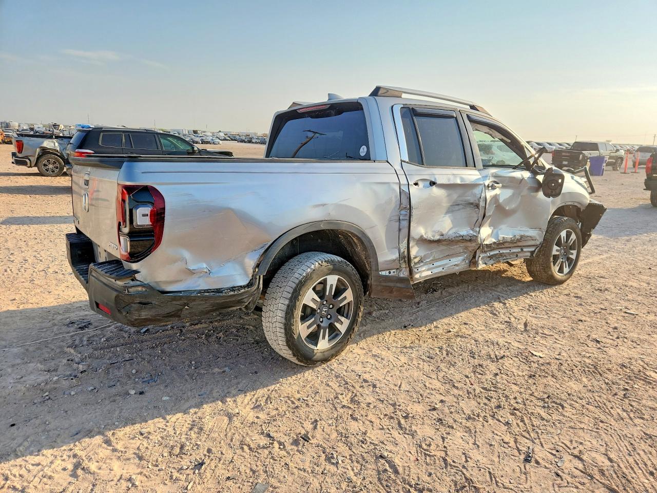 2017 HONDA RIDGELINE RTL — снимка 3