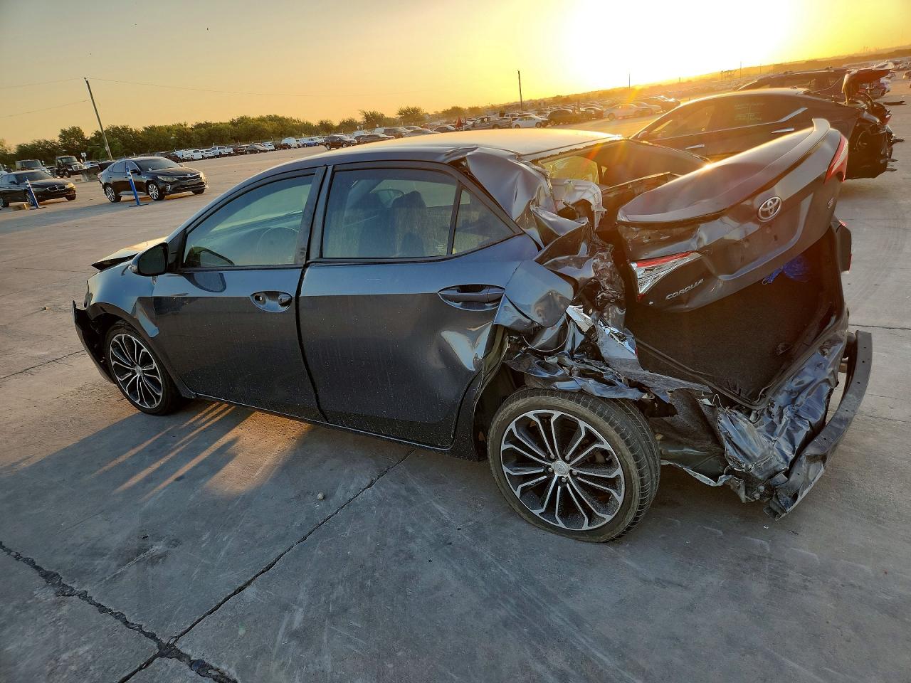 2016 TOYOTA COROLLA S PLUS — снимка 2
