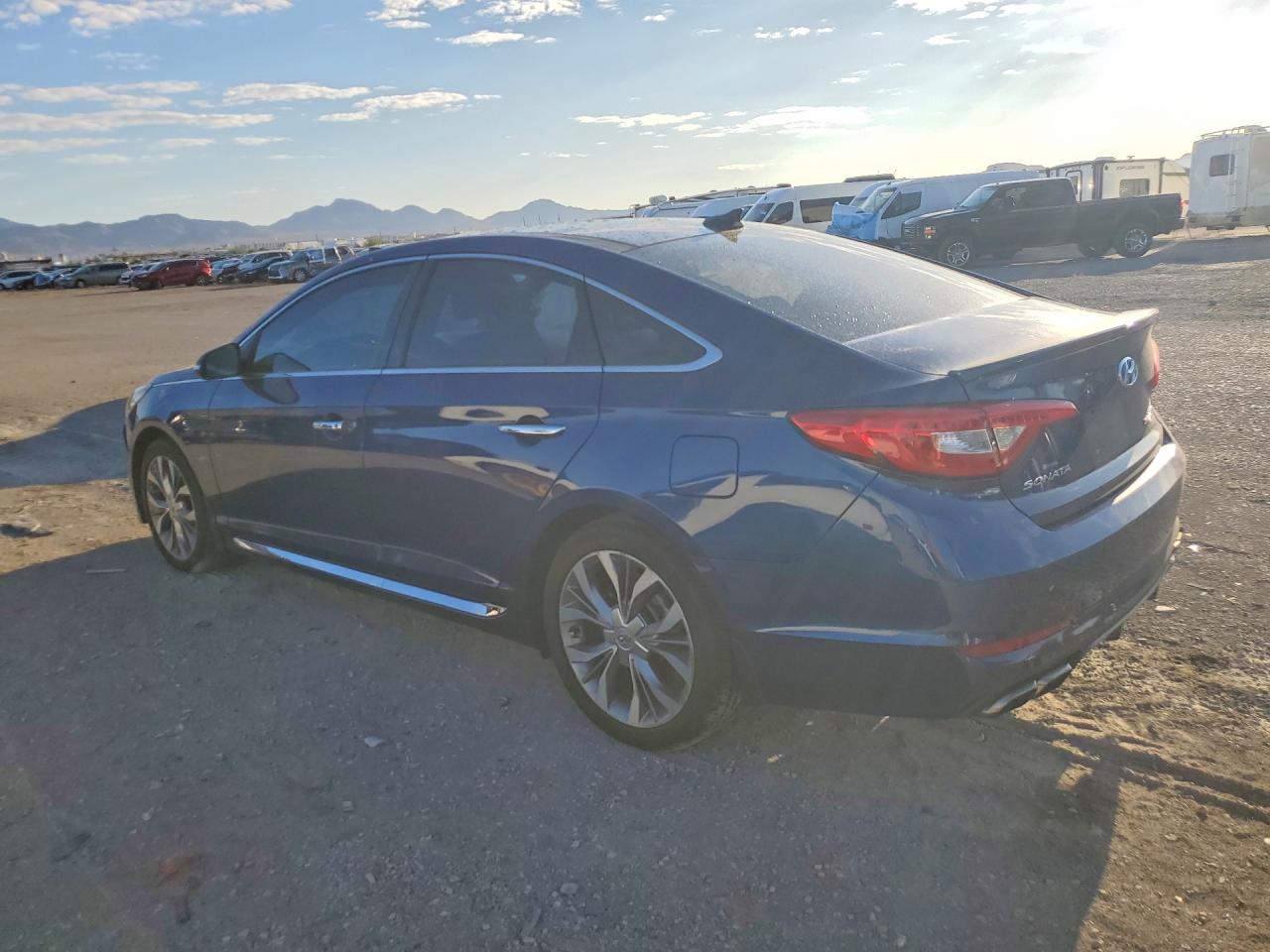 2017 HYUNDAI SONATA LIMITED 2.0T — снимка 2