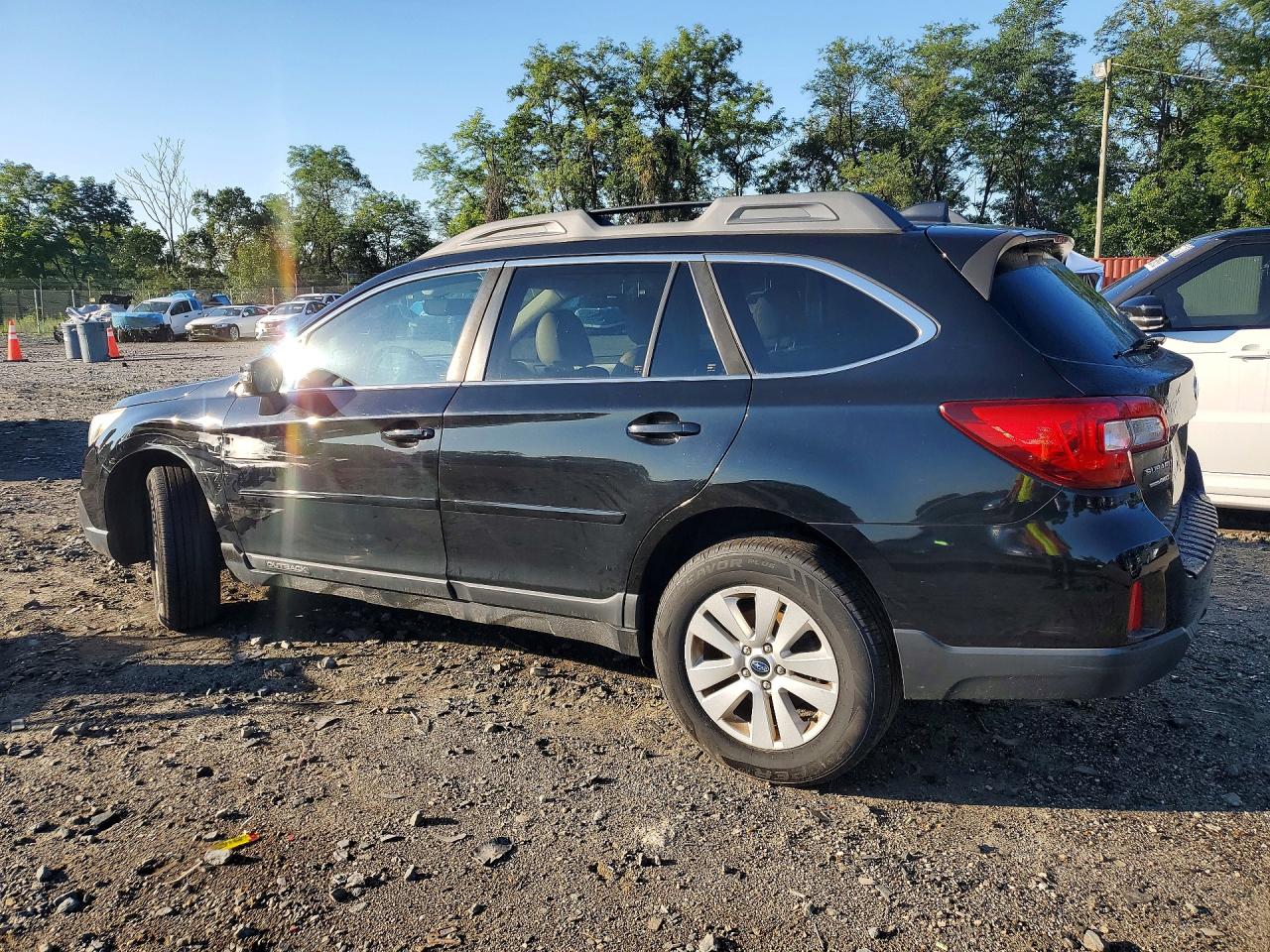 2017 SUBARU OUTBACK 2.5I PREMIUM — снимка 2