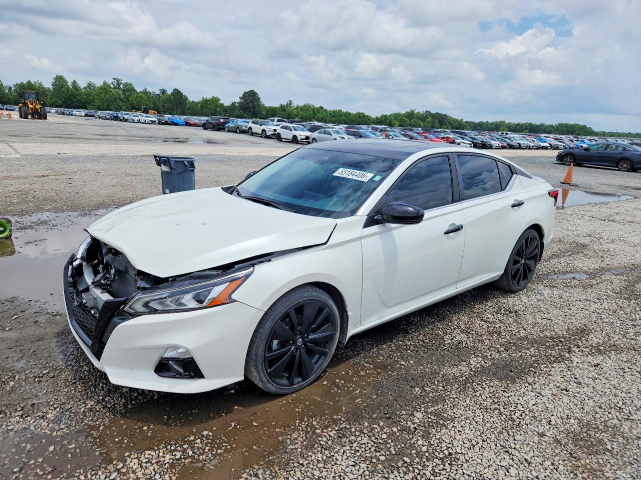 2022 NISSAN ALTIMA SR