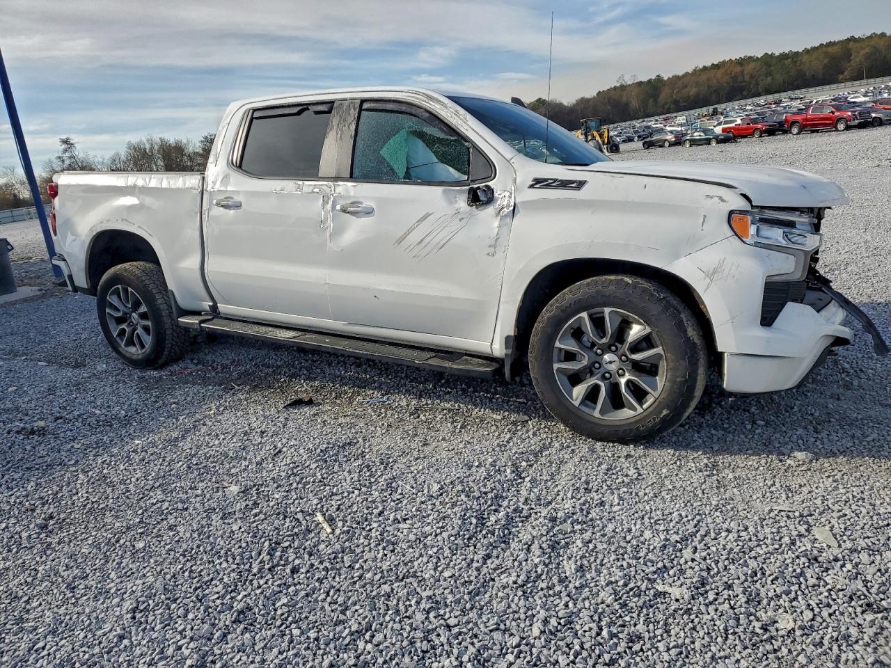 2024 CHEVROLET SILVERADO K1500 RST — снимка 4