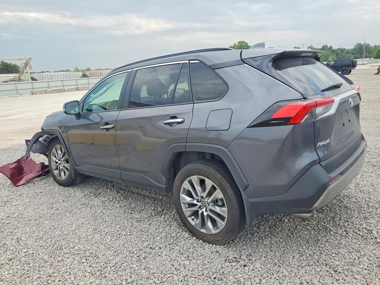 2023 TOYOTA RAV4 LIMITED — снимка 2