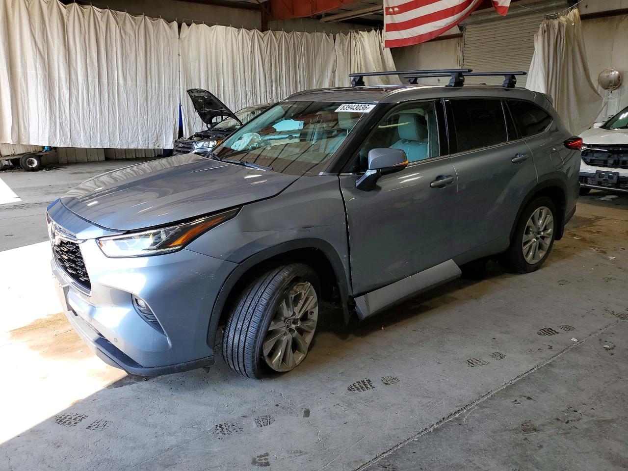 2020 TOYOTA HIGHLANDER LIMITED