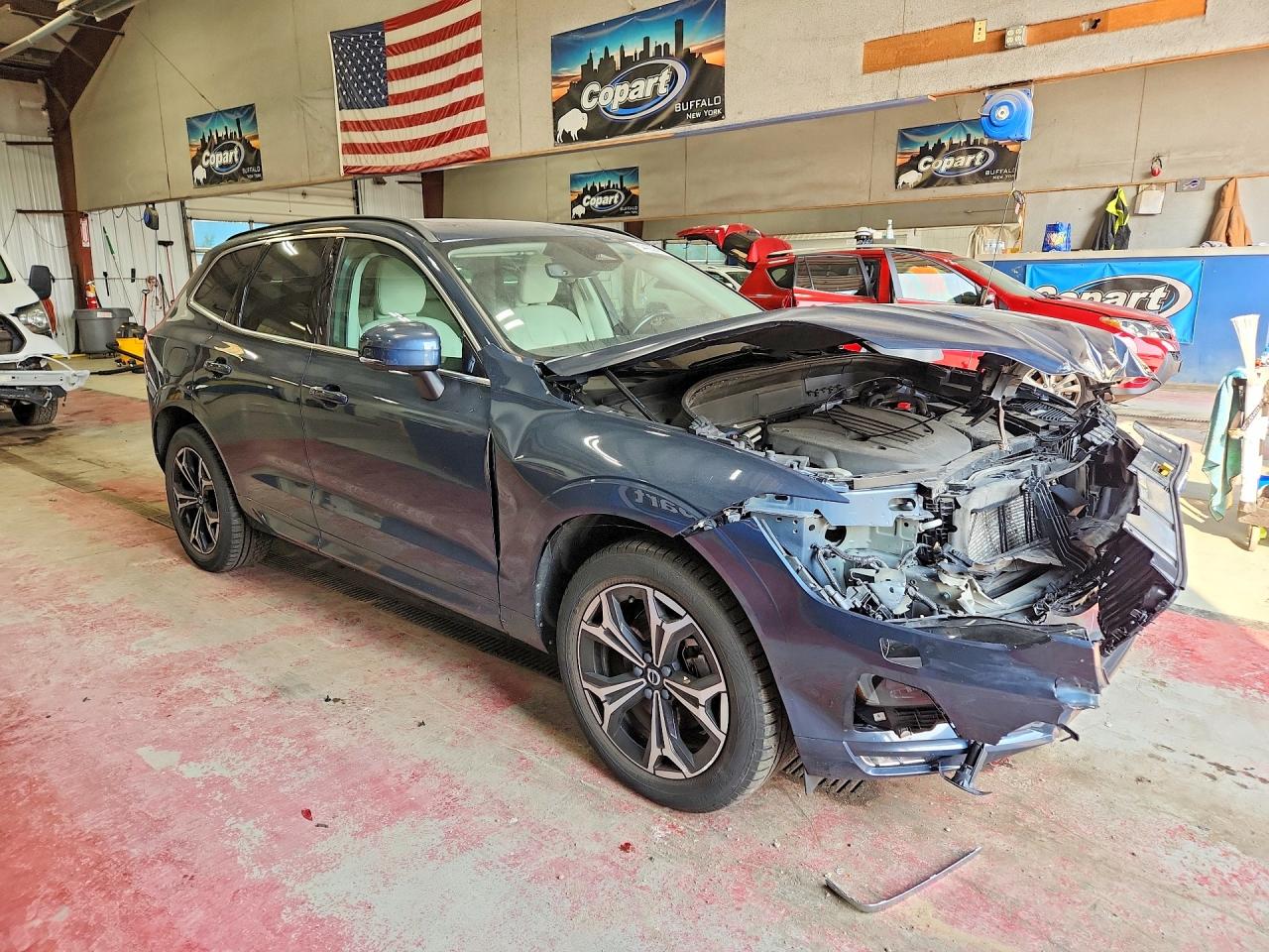 2022 VOLVO XC60 B5 MOMENTUM — снимка 4