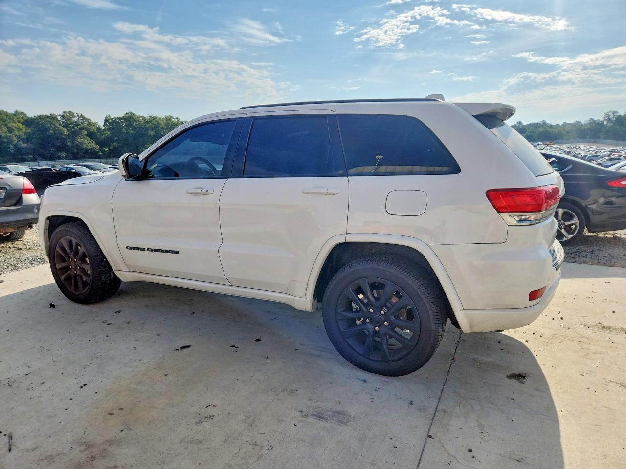 2018 JEEP GRAND CHEROKEE LAREDO — снимка 2