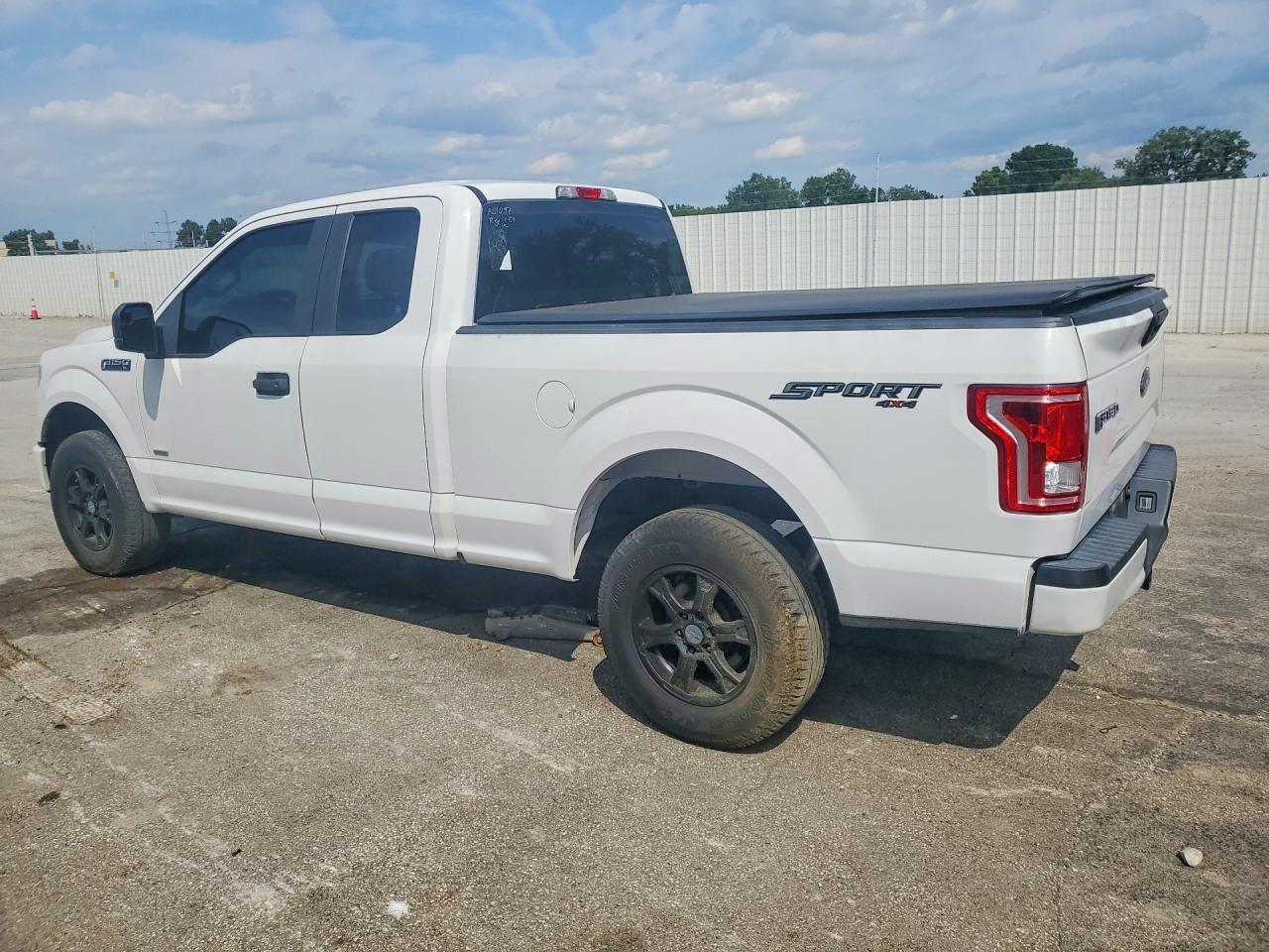 2017 FORD F150 SUPER CAB — снимка 2