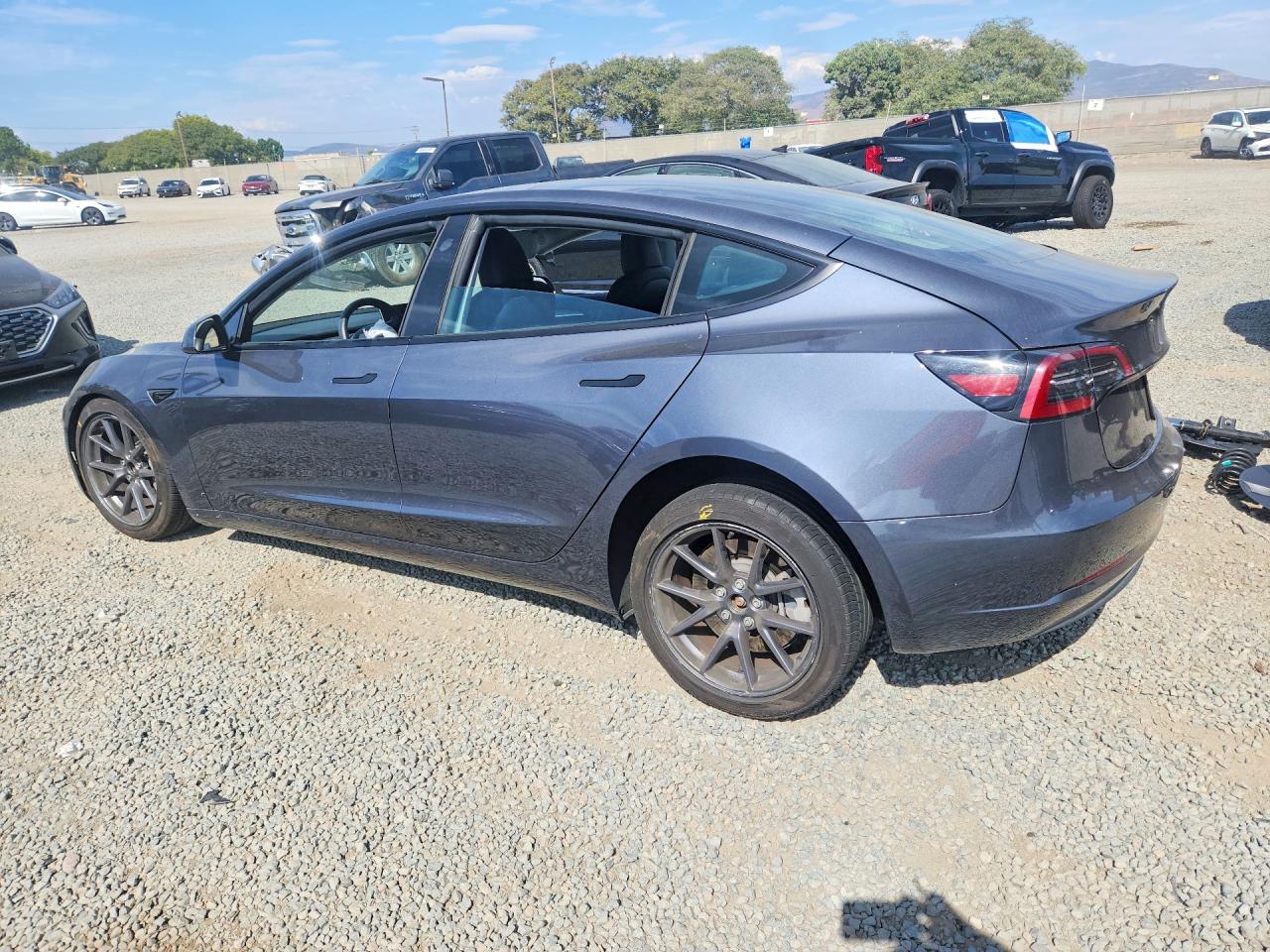 2023 TESLA MODEL 3 — снимка 2